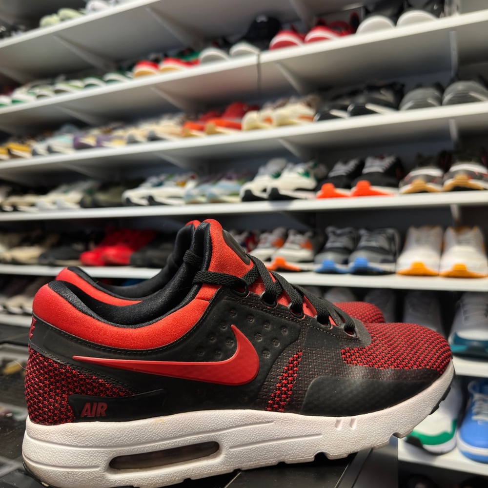 NIKE MEN AIR MAX ZERO ESSENTIAL - Picture 4 of 6